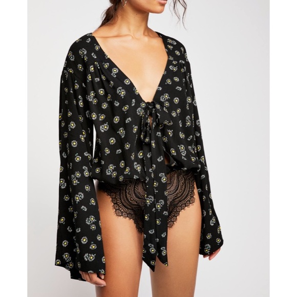 Free People Tops - Free People Forties Feeling daisy bodysuit